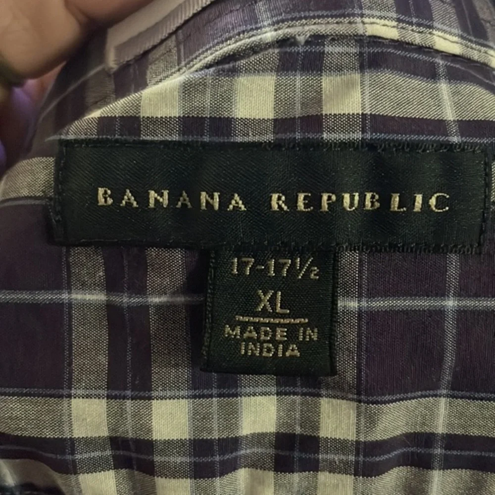 Mens Banana Republic Button Down shirt‎